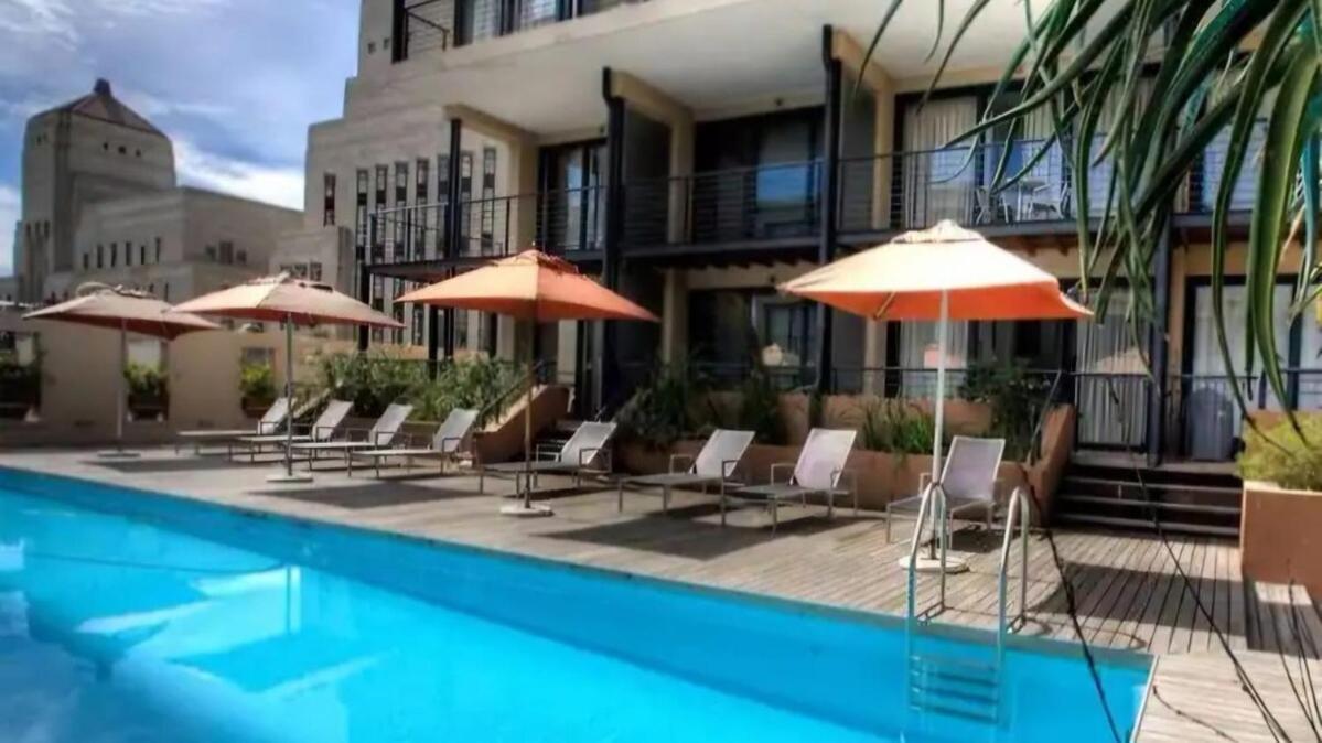 Art Deco Gem With View Of Table Mountain Apartment Cape Town